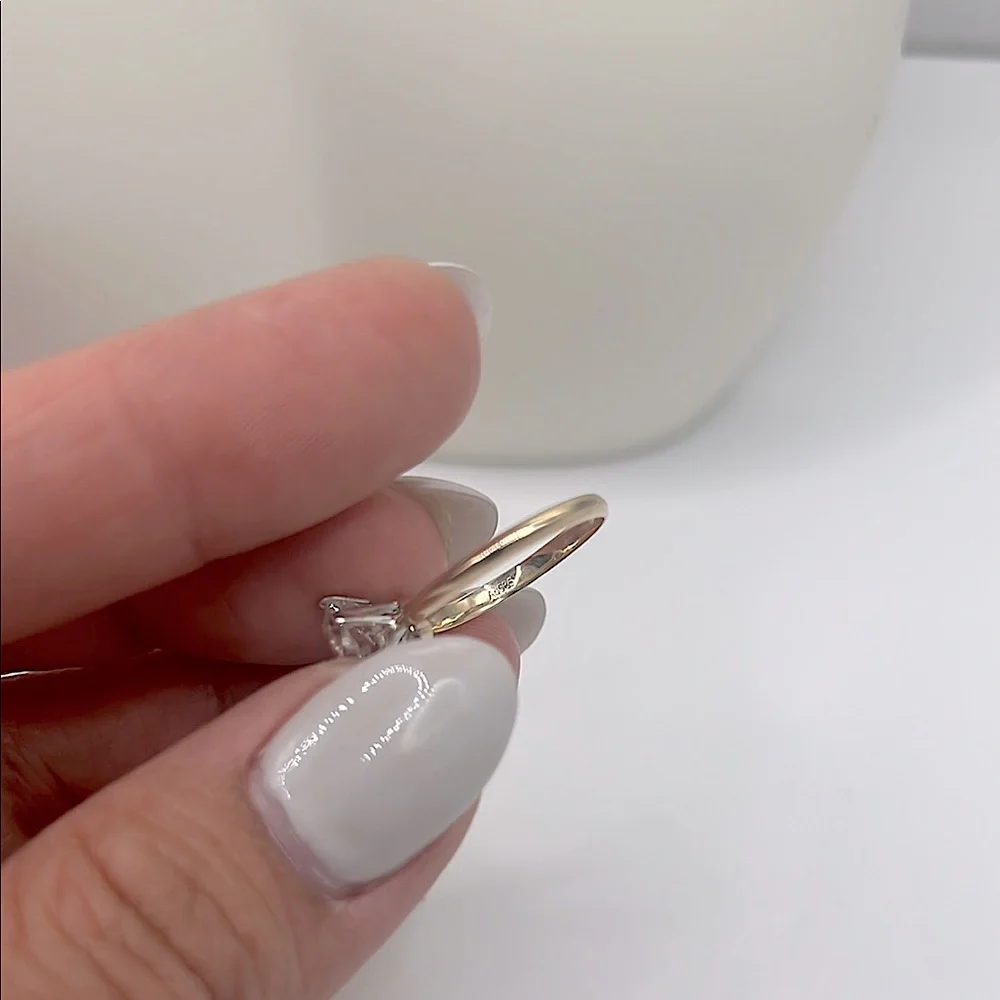 14kt white and yellow solid gold 3carat tw Solitaire Ring with Sleek Band